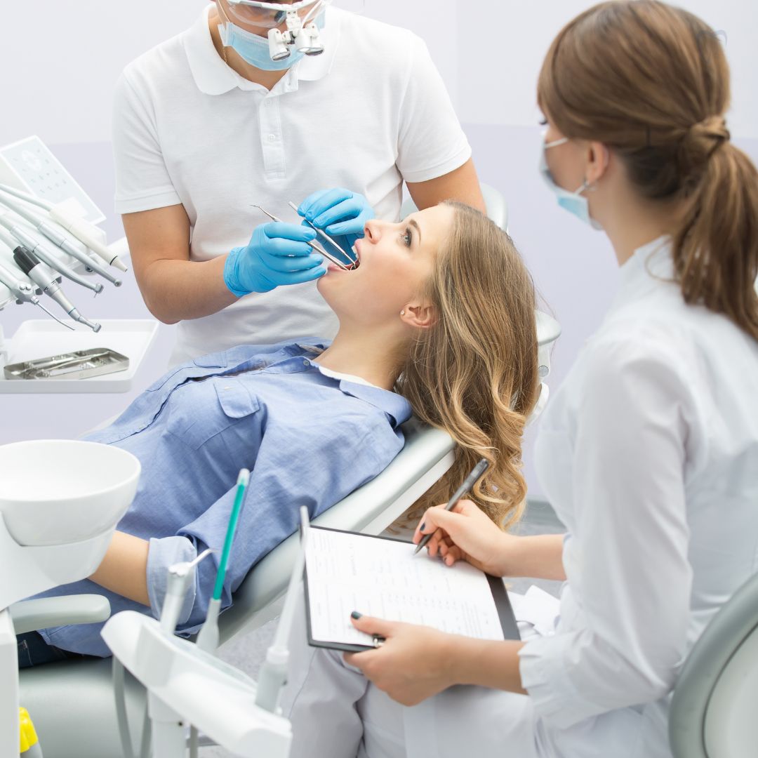 A hipoplasia do esmalte é uma condição dentária caracterizada pelo desenvolvimento inadequado do esmalte dos dentes durante sua formação.