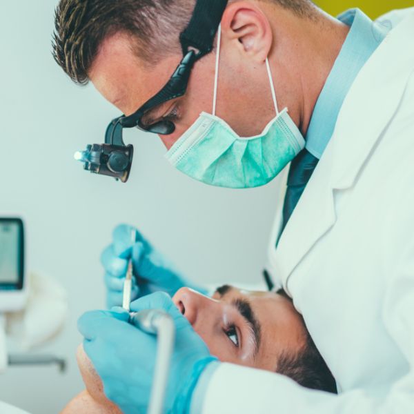 Endodontia Rotatória: Tecnologia para o Tratamento de Canal sem dor.