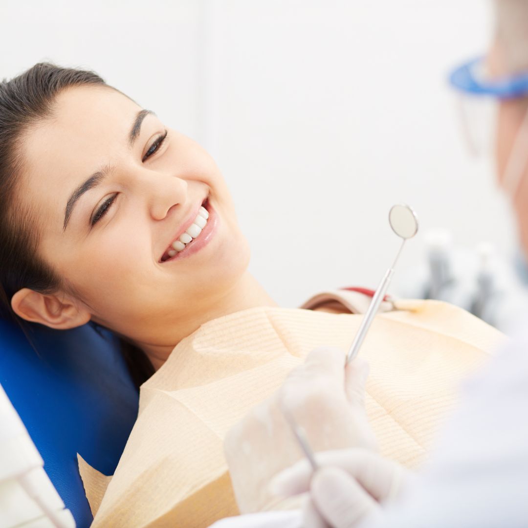 Na Ponte São João Odontologia Estética, cuidamos da sua saúde bucal com atenção especial à periodontia, a área da odontologia que trata das gengivas e dos tecidos de suporte dos dentes.